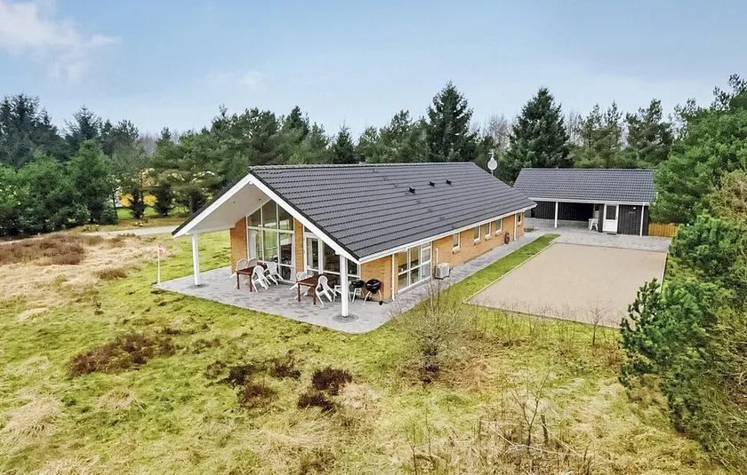 5 Bedroom Awesome Home In Herning - Image 1