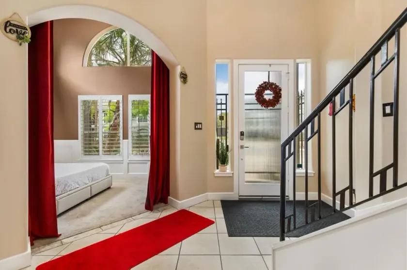 WANDERLUST villa near GALLERIA MALL - Image 1