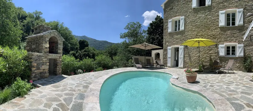 Wunderschönes Natursteinhaus, komplett renoviert, auf 2 Etagen, Swimmingpool. - Image 1