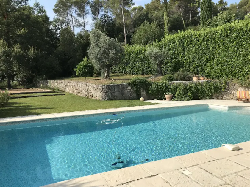 Villa Ruhig gelegen, freie Aussicht und gepflegte Einrichtung - Image 1