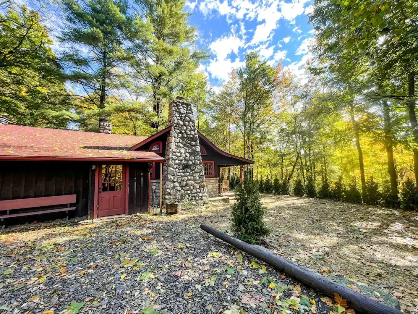 Charming Cottage in the Heart of the Shawangunks - Image 1