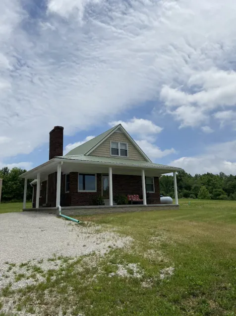 Home in the Hoosier National Forest.  Close to Holiday World - Image 1