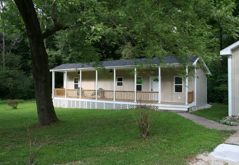 Cottage in the Trees - A getaway from everything, close to everything - Image 1