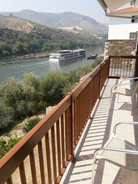 Appartamento con piscina in comune e fantastica vista panoramica sul fiume Douro - Image 1