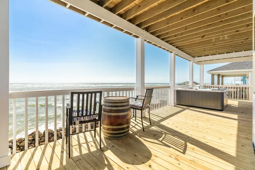 ON THE ROCKS-LUXURY OCEAN FRONT WITH OUTSTANDING UNOBSTRUCTED VIEWS - Image 1