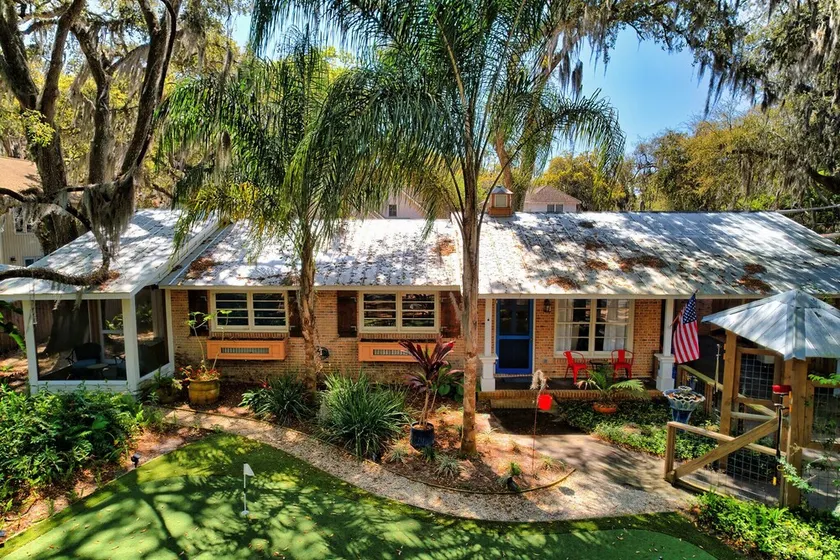 Saint Simons Island Presents ‘OFF BROADWAY' Beach Escape Heated Pool - Image 1