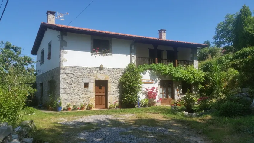 Apartamento en casa rural asturiana, cerca de la playa - Image 1