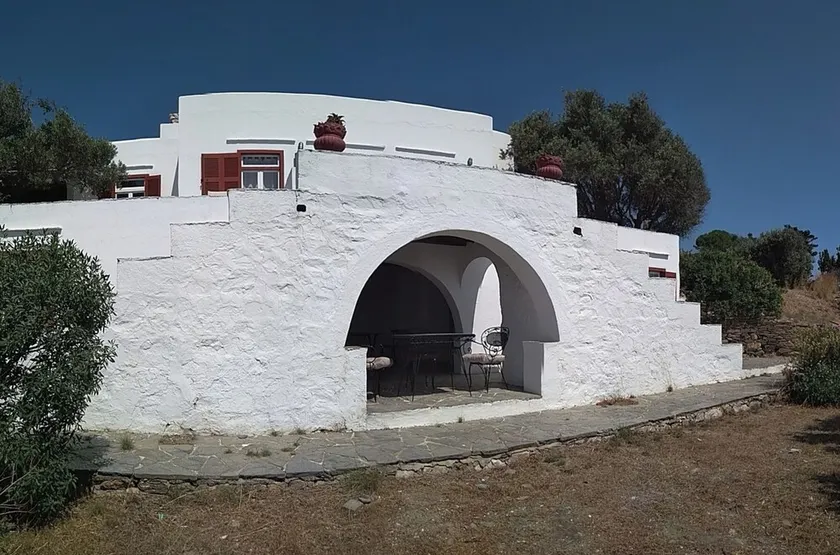 Stunning House - Sleeps 11 Terrace & Sea View - Image 1