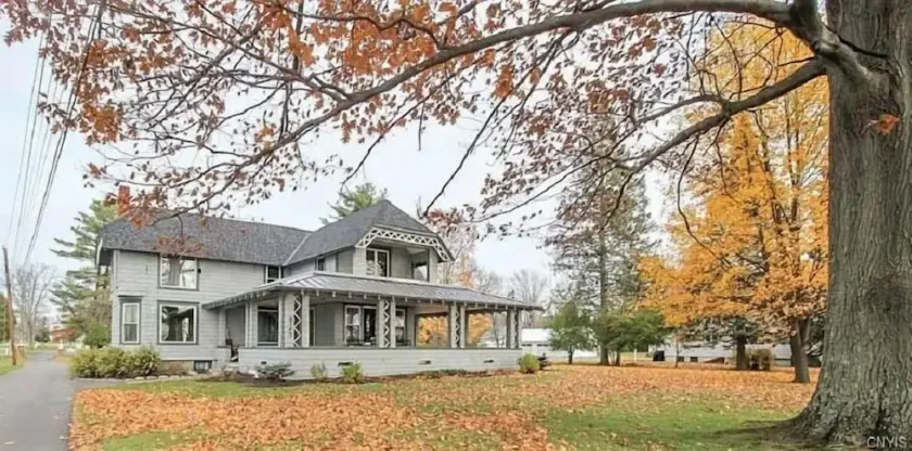 Historic Lake Front Home - Image 1