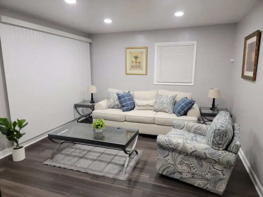Cozy 3 Bedroom Vacation Home - Image 1