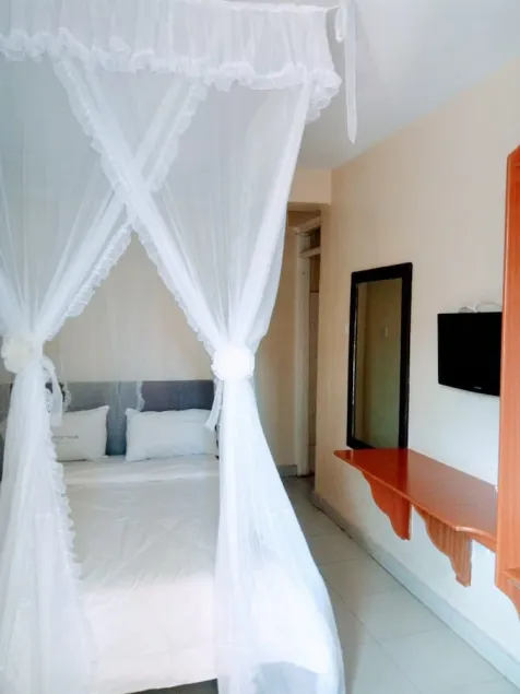 Prestige Hotel - Image 1