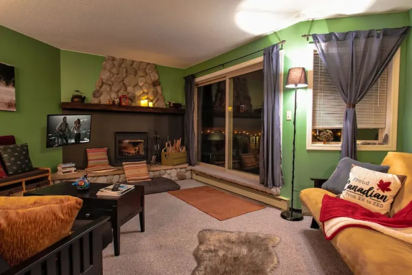 Apex Mountain ~ Beaconsfield Getaway - Image 1