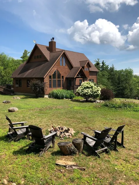Beautiful, family-friendly home in private wilderness setting - Image 1