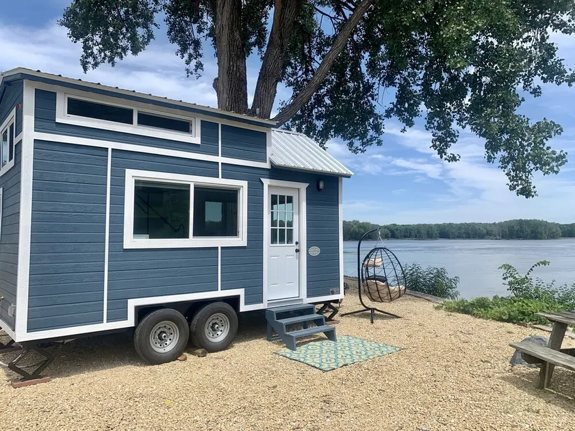 The Eagle's View - Tiny Home 4 - Image 1