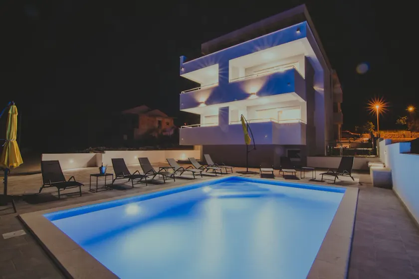 Two-Bedroom Apartment, Pool - Image 1