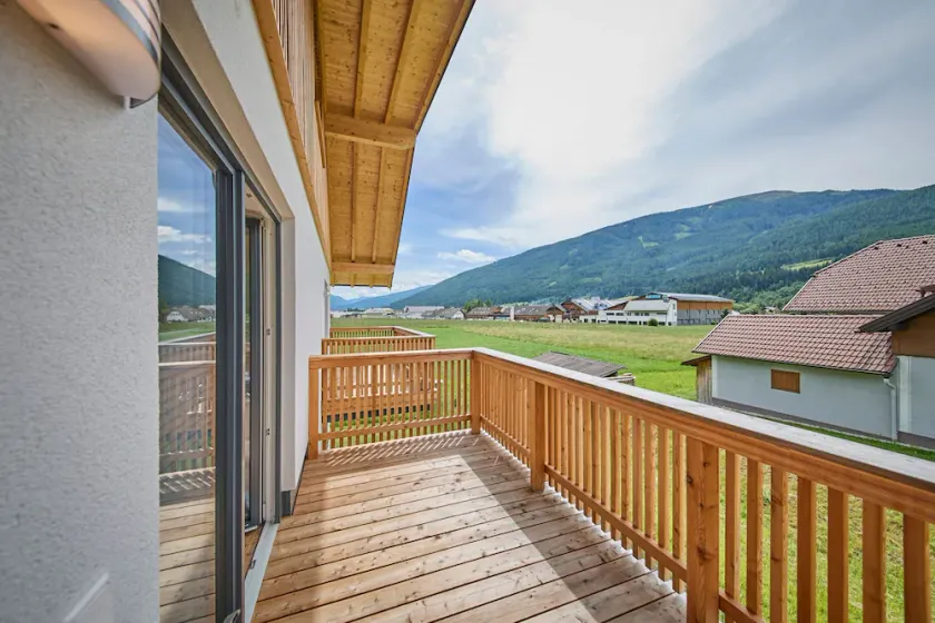 Barons Living - Image 1