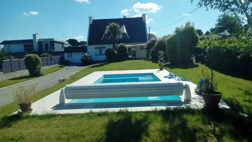 Beautiful seaside Villa in residential area with air conditioning - Image 1