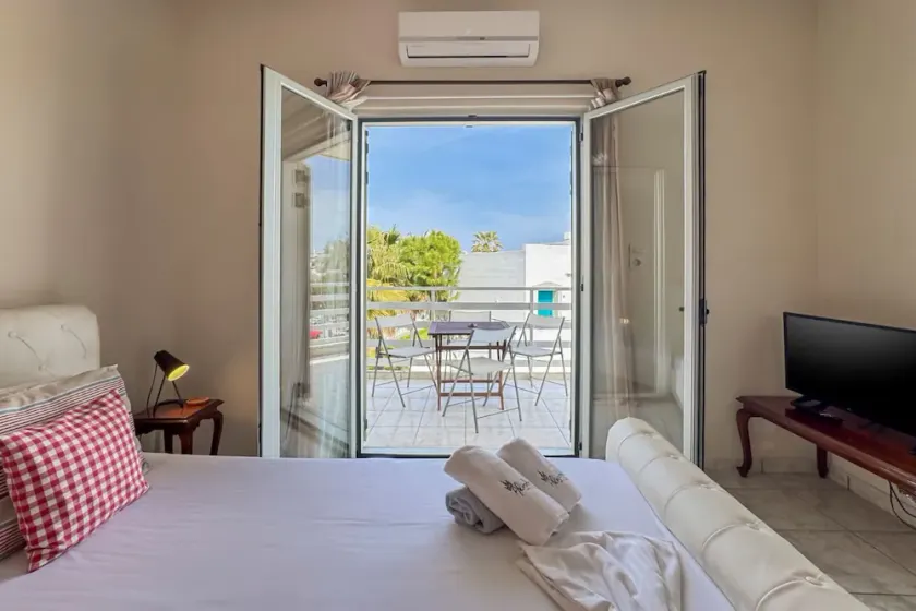 Alisahni Home 2 - Image 1
