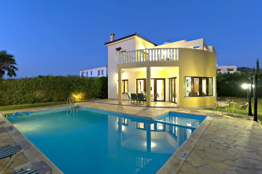 Argaka Beach Front Villas - Piscinas privadas aquecidas - Incríveis vistas do mar - Wifi - Image 1