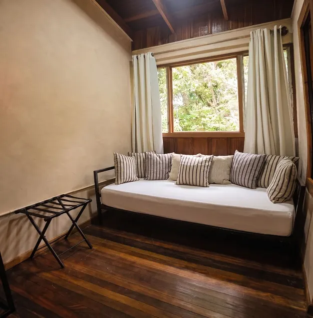 Off the Grid Monteverde - Image 1