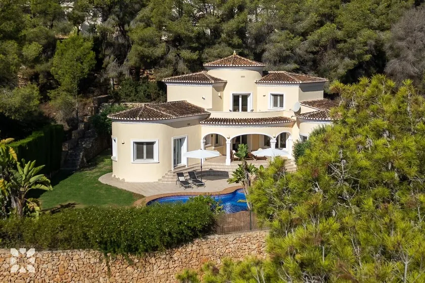 Villa El Magraner by Abahana Villas - Image 1