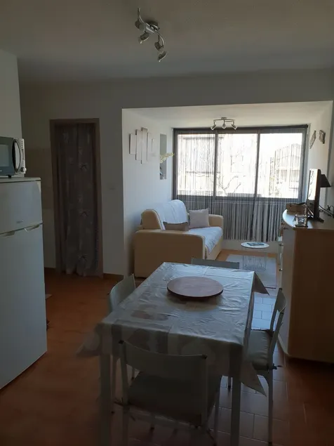Sudio cabin for 4 people of 25 square meters renovated in early 2019. - Image 1