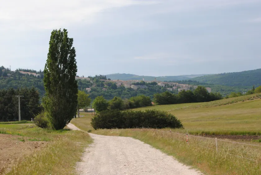 Sault Cottage in the countryside - Image 1