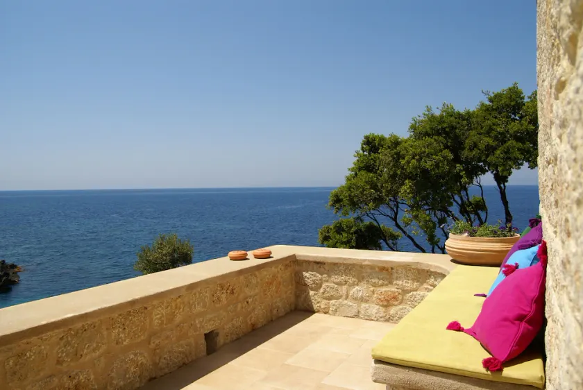Pretty  seafront cottage in the center of Stoupa, minutes from the sandy beaches - Image 1