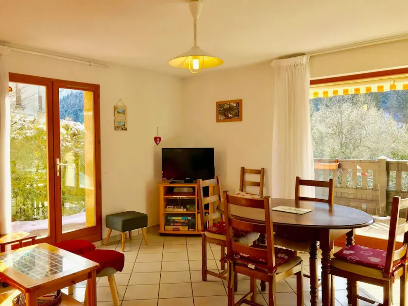 Villard-de-Lans : Apt 3 pièces, Terrasse, Animaux OK, Parking, WiFi - Image 1