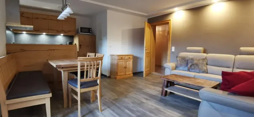 Quiet vacation apartment in the countryside with three bedrooms - Image 1