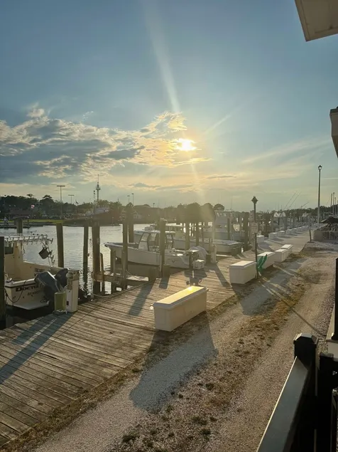 ☀️Cozy Canalside Retreat ⚓️ - Image 1