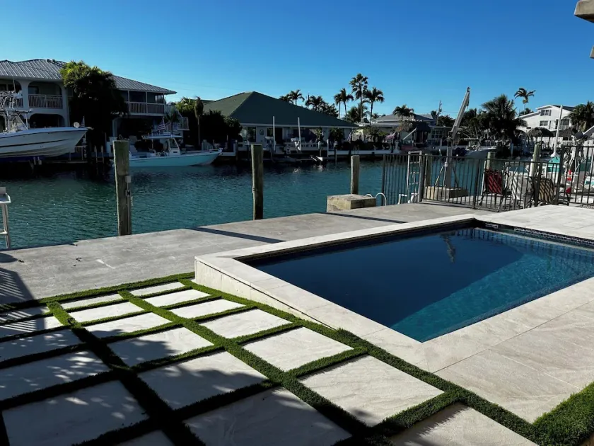 Fun in the Sun! Private pool, 37' dock and Cabana Club! - Image 1