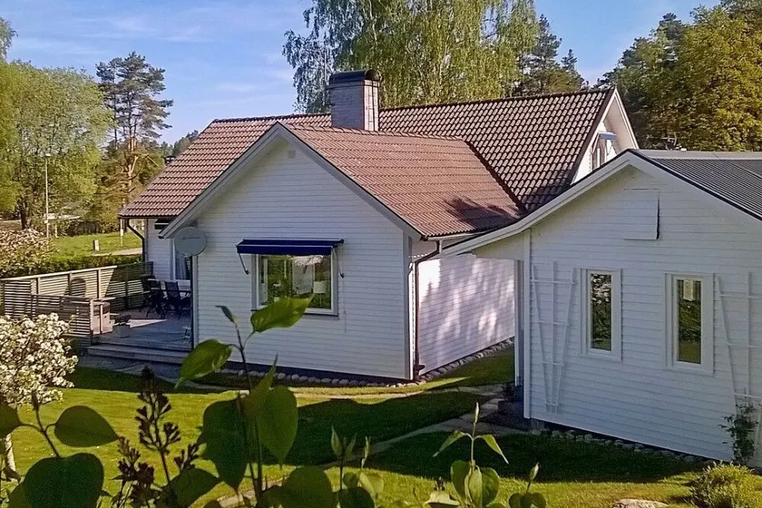 8 person holiday home in LERUM - Image 1