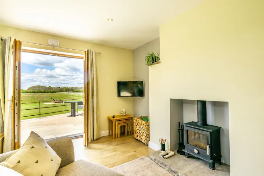 Brecks Farm - Well Cottage - Image 1