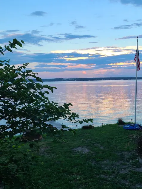 Time Peace on Seneca Lake- Peaceful Lakefront Wine Trail Retreat - Image 1