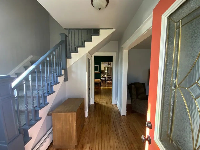 Rural Historic Farm House, Kid and Pet Friendly - Image 1
