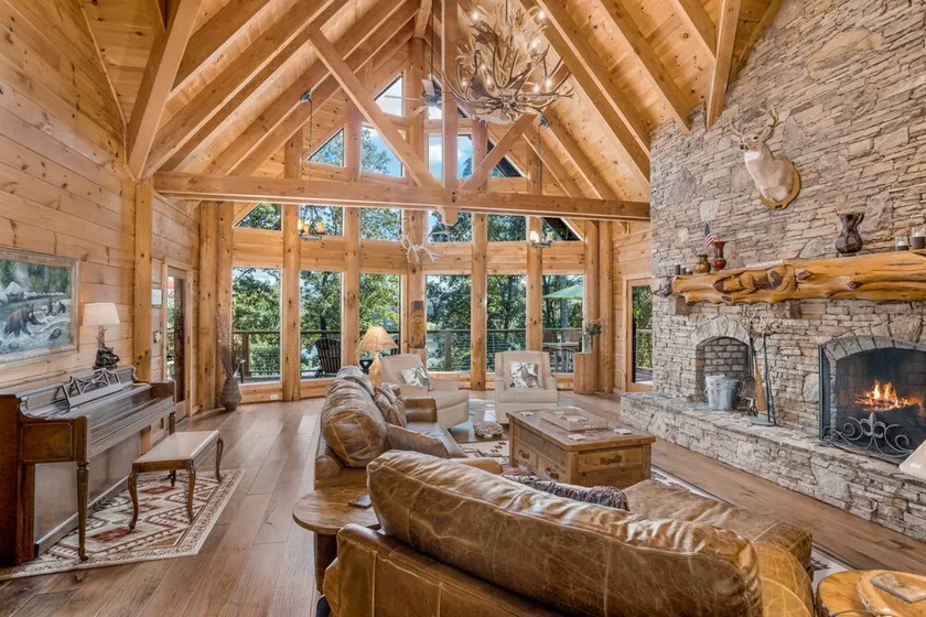 Luxurious Log Cabin on Kerr Scott Lake - Image 1