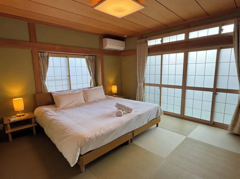 5 Peaks Villa - Image 1