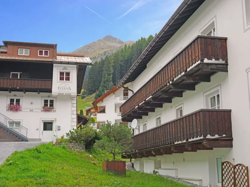 Gemütliche Wohnung für 4 Personen mit  W-LAN, TV, Balkon, Haustiere erlaubt und Panoramablick - Image 1