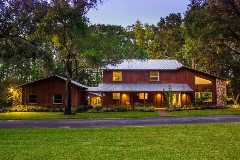 New Secluded Waterfront Retreat - Image 1