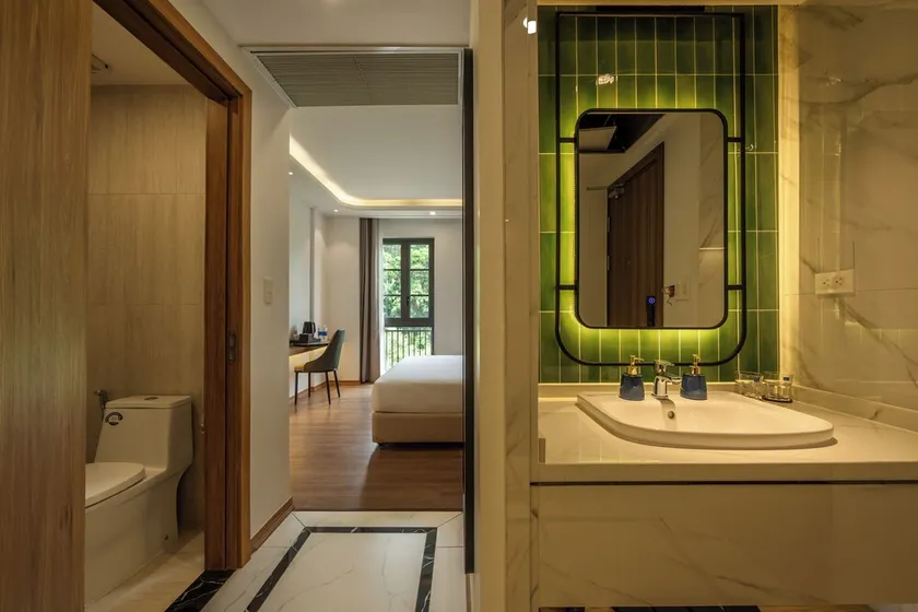 Mareva Khem Beach Hotel - Image 1