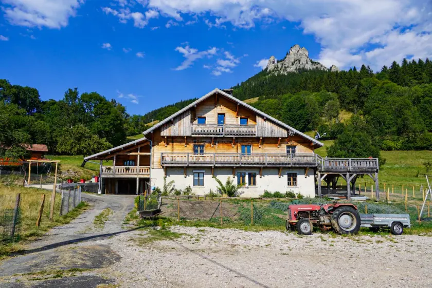 La Ferme de l'Âne Rouge - Holiday cottage -15 people including max. 12 adults - Image 1