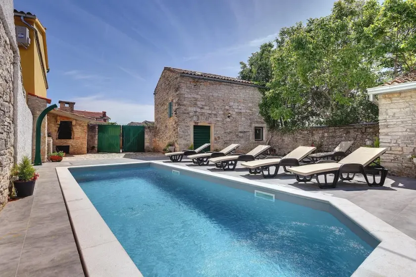 Tipica casa vacanze con piscina privata, calcio balilla, palestra - Image 1