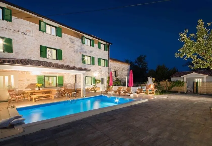 Nuova villa con piscina privata vicino Pula - Image 1