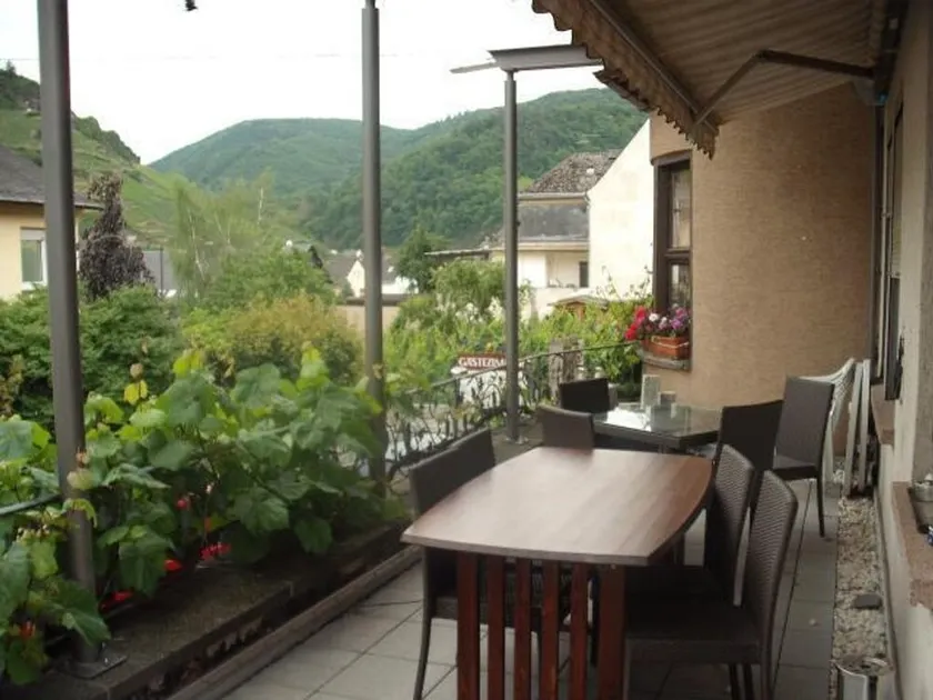 Triple Room Shower / WC / Balcony - Winzerhaus Haas-Lenz - Image 1