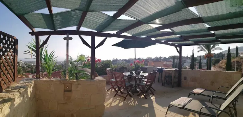 Apartment with large private terrace, panoramic views, 8 min drive from beach. - Image 1