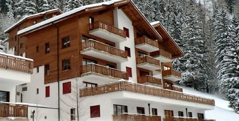 Stylish Apartment in the Ski and Thermal Spa Resort of Leukerbad - Image 1