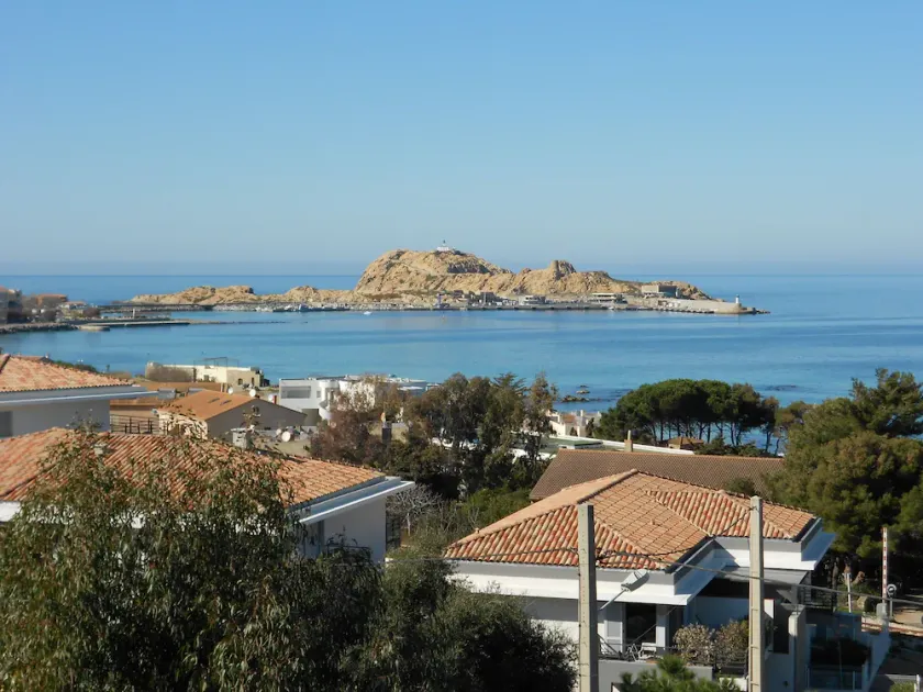 ile-rousse Apartment 100metres from the beach - Image 1