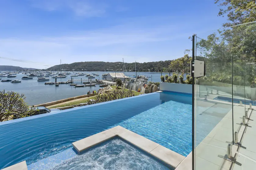 Waterfront Careel Bay Avalon - Image 1