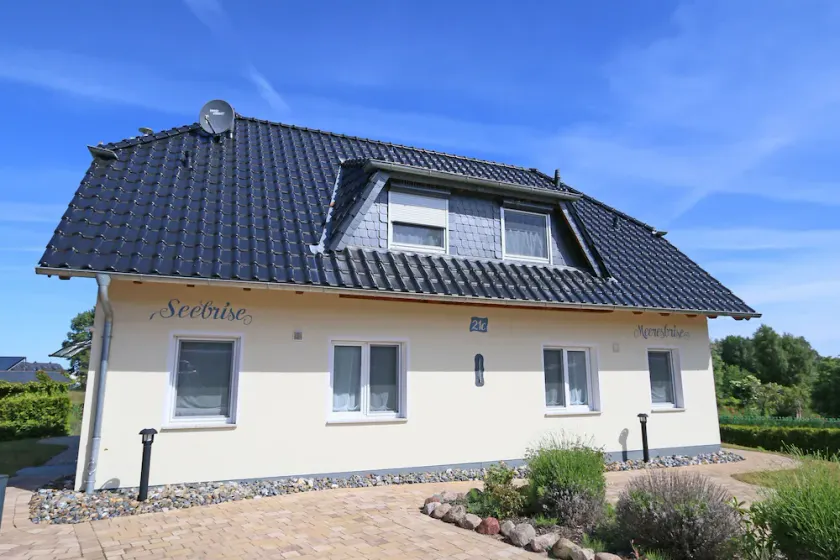 MR: Semi-detached house Meeresbrise with terrace and barrel sauna - Semi-detached house - Image 1